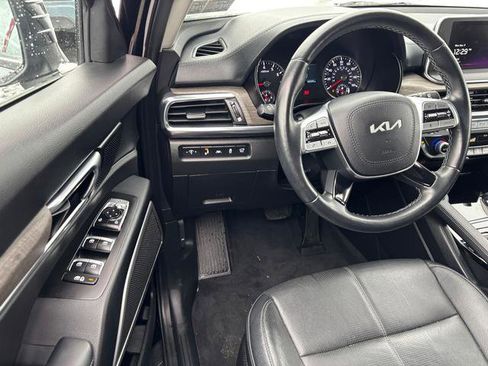 Certified 2022 Kia Telluride EX w/ EX Premium Package image 11