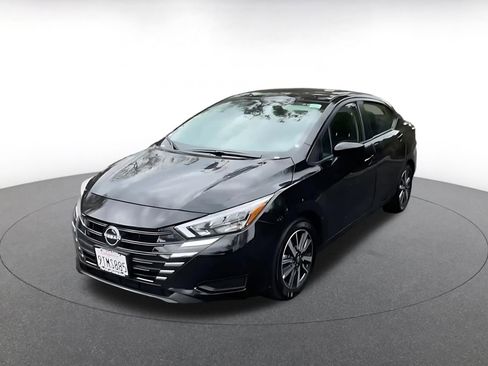 Used 2025 Nissan Versa SV FWD image 7