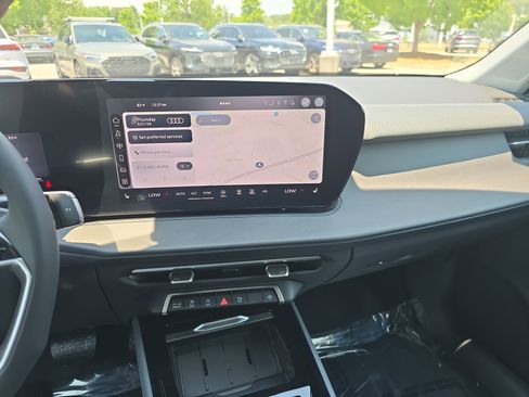 New 2026 Audi Q3 quattro 2.0T AWD/4WD image 18
