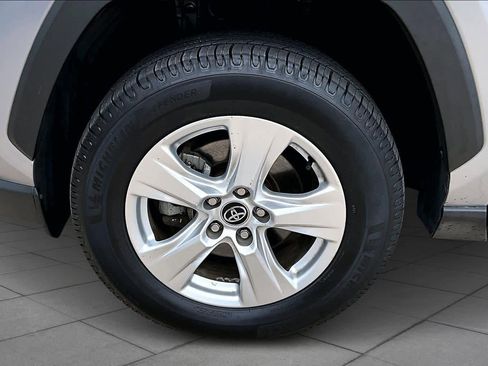 Used 2020 Toyota RAV4 XLE image 11