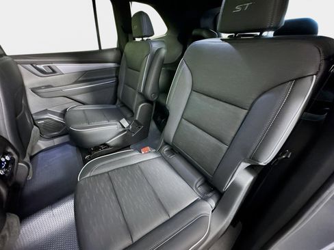 New 2026 Buick Enclave Sport Touring w/ Power Package FWD image 24