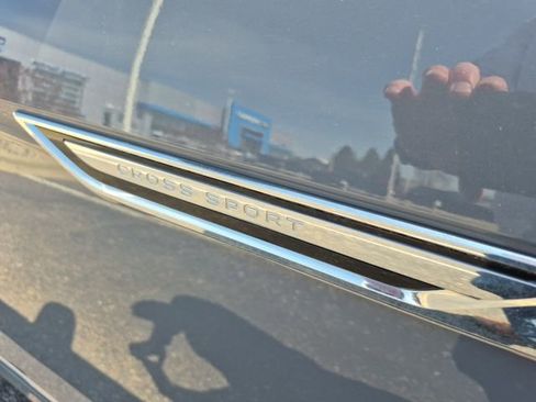 Used 2020 Volkswagen Atlas Cross Sport SEL Premium R-Line w/ Cross Sport MDO Package image 5