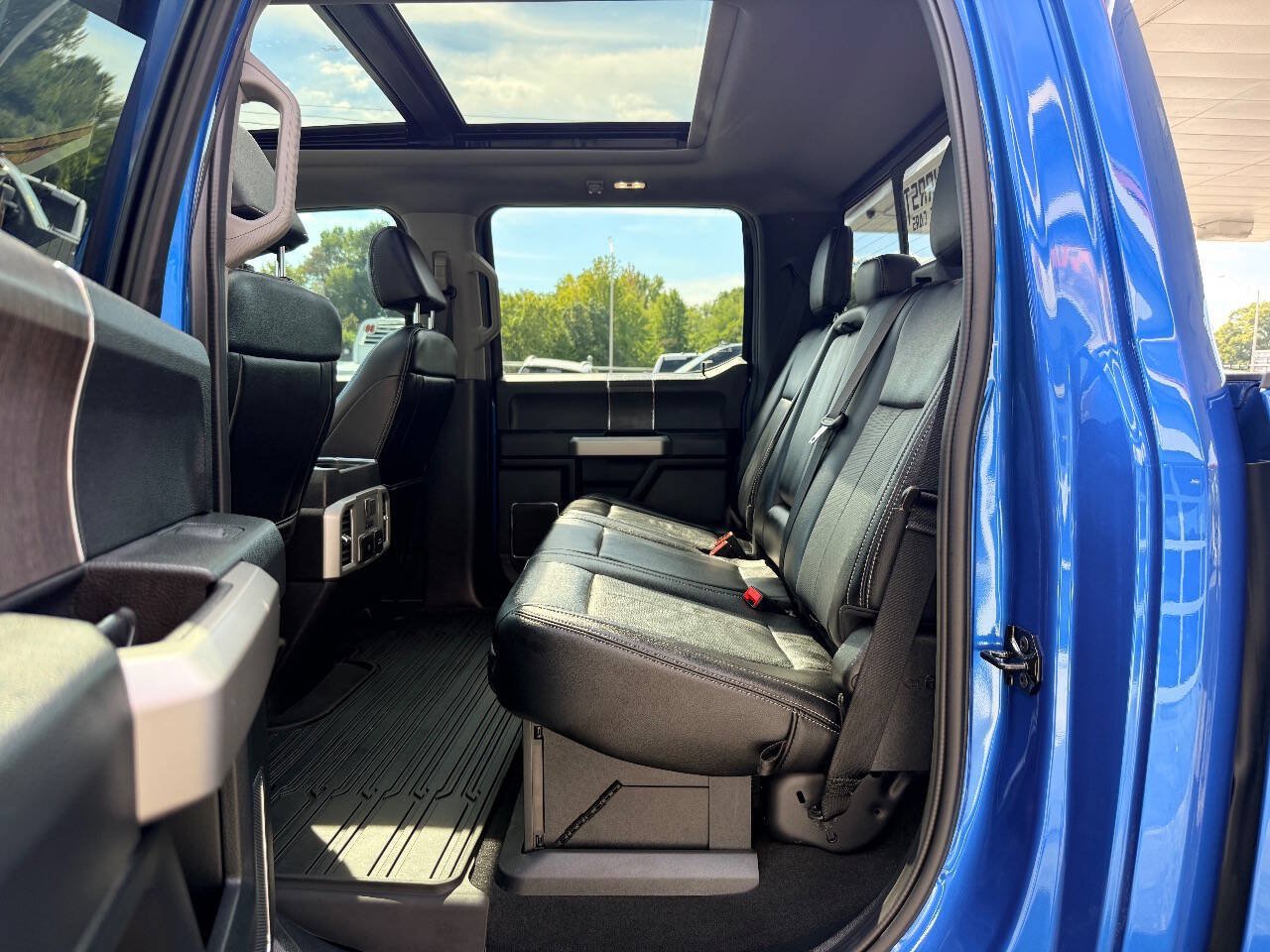 Used 2021 Ford F350 Lariat AWD/4WD image 36