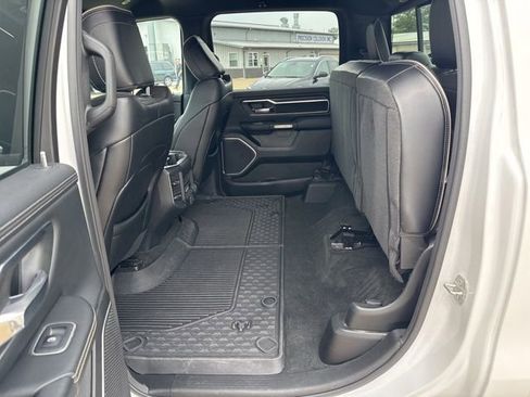 Used 2023 RAM 1500 Laramie AWD/4WD image 23