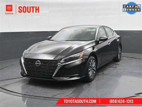 Used 2024 Nissan Altima 2.5 SV image 6