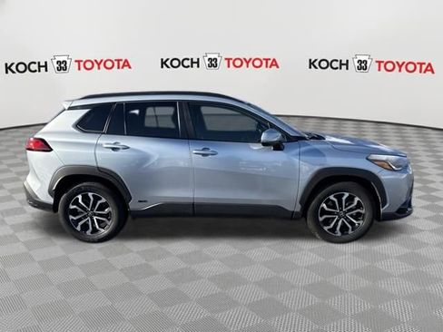 Certified 2024 Toyota Corolla Cross SE image 8