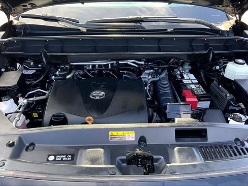 Used 2021 Toyota Highlander Platinum FWD image 31