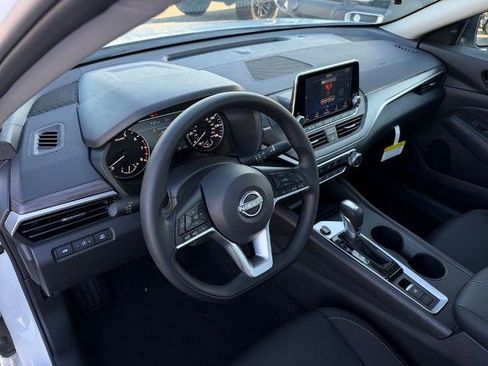 New 2026 Nissan Altima 2.5 SV AWD/4WD image 16