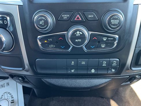 Used 2015 RAM 1500 Big Horn RWD image 15