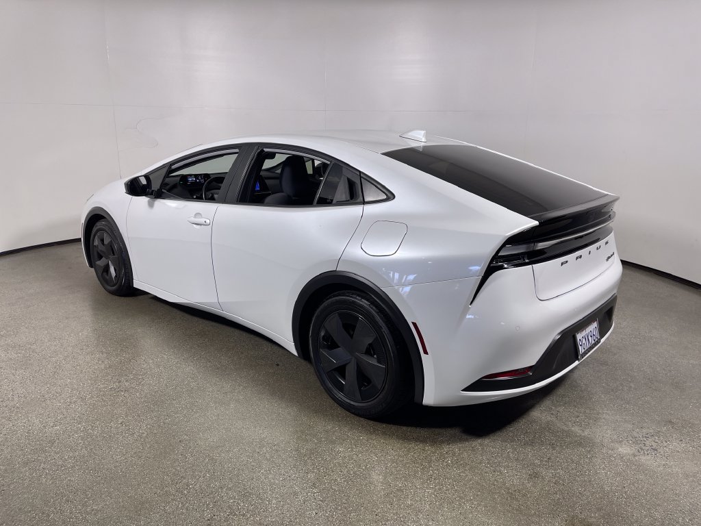 Certified 2023 Toyota Prius Prime FWD image 5