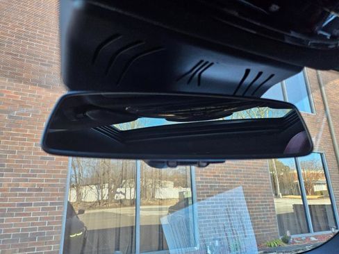 Used 2023 BMW i4 eDrive40 w/ M Sport Package image 44