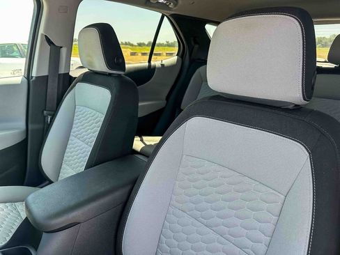 Used 2020 Chevrolet Equinox LT FWD image 14