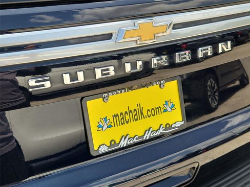 Used 2023 Chevrolet Suburban High Country AWD/4WD image 33