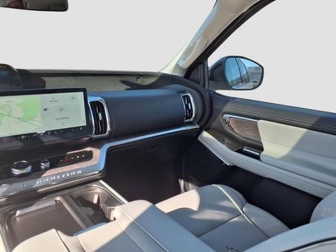 New 2026 Ford Expedition Platinum AWD/4WD image 10