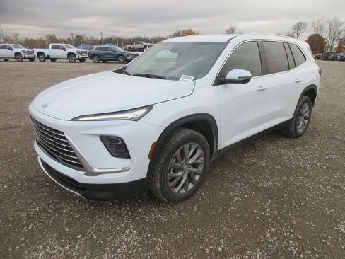 New 2026 Buick Enclave Preferred FWD image 9