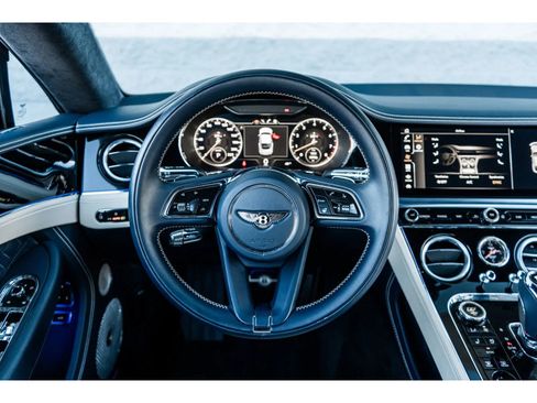 Used 2022 Bentley Continental GT V8 image 33