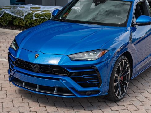 Used 2020 Lamborghini Urus image 5