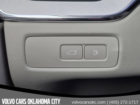 Used 2026 Volvo XC60 T8 Ultra w/ Protection Package Premier AWD/4WD image 24