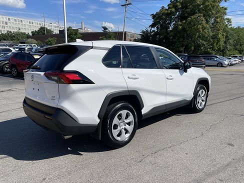 Certified 2024 Toyota RAV4 LE AWD/4WD image 8