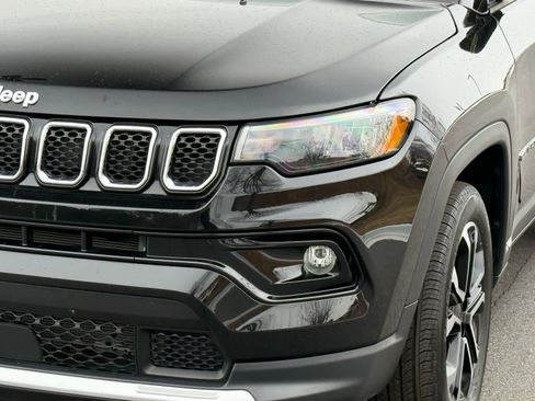 Used 2024 Jeep Compass Limited image 10