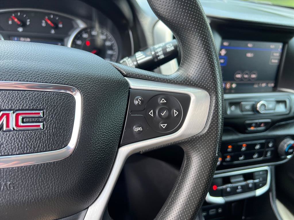 Used 2024 GMC Terrain SLE AWD/4WD image 17