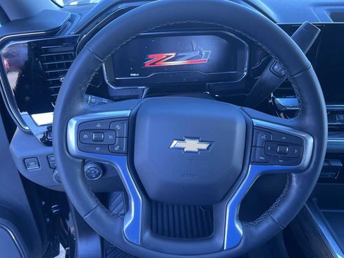 Used 2024 Chevrolet Silverado 2500 LTZ w/ LTZ Premium Package image 10