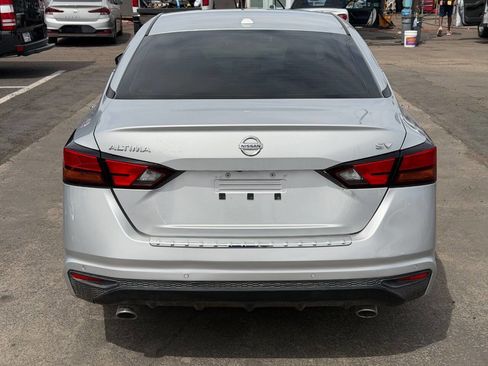 Used 2022 Nissan Altima 2.5 SV w/ SV Premium Package image 9