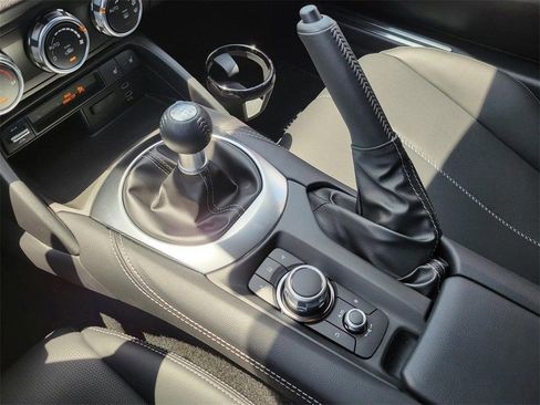 New 2025 MAZDA MX-5 Miata RF Grand Touring image 25