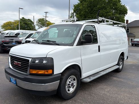 Used 2020 GMC Savana 2500 w/ Driver Convenience Package RWD image 3