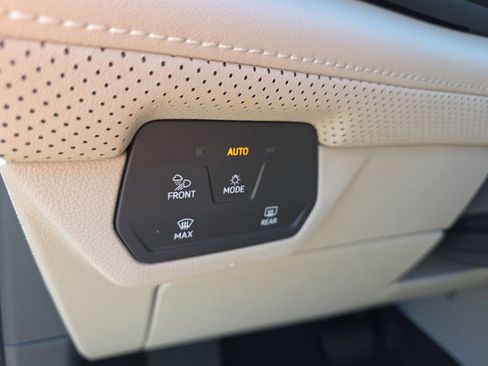 New 2026 Volkswagen Atlas SE image 24