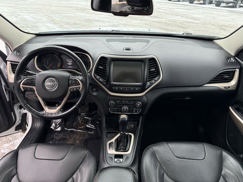 Used 2018 Jeep Cherokee High Altitude w/ Luxury Group image 17