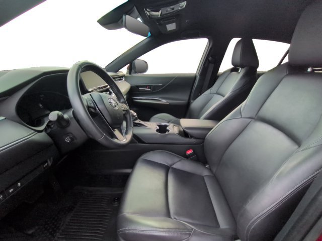 Used 2023 Toyota Venza XLE AWD/4WD image 14