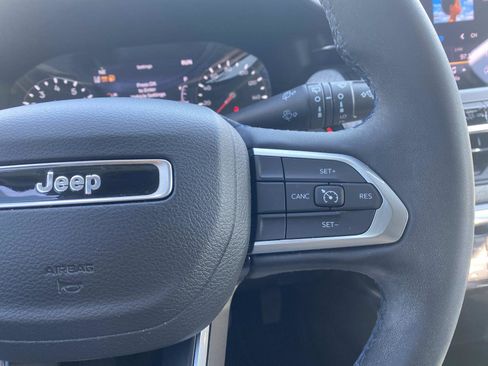 Certified 2022 Jeep Compass Latitude image 42