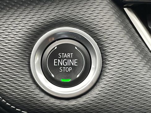 Certified 2025 Chevrolet Equinox LT AWD/4WD image 33