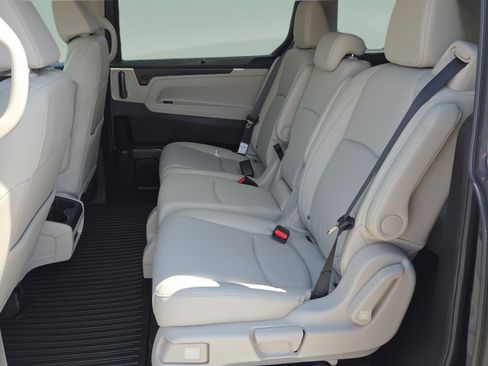 New 2026 Honda Odyssey EX-L image 11