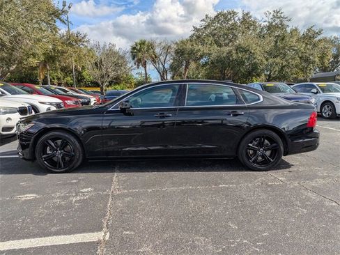 Used 2018 Volvo S90 T5 Momentum w/ Convenience Package image 8