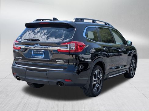 Used 2023 Subaru Ascent Touring AWD/4WD image 5