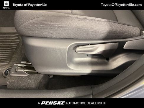 Used 2026 Toyota Corolla Cross LE image 21