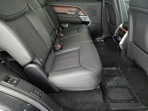 Used 2024 Land Rover Range Rover Long Wheelbase SE AWD/4WD image 17