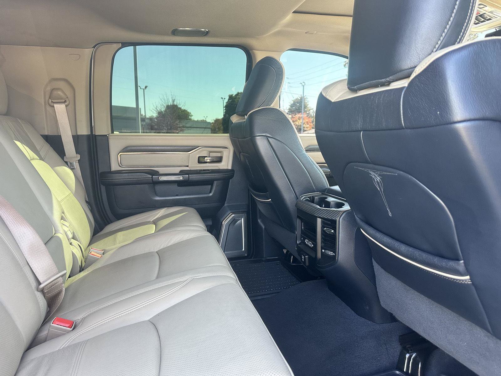 Used 2020 RAM 3500 Limited AWD/4WD image 36