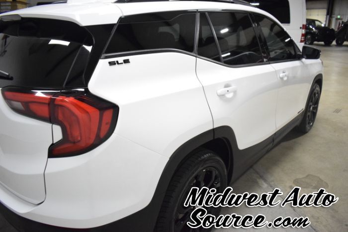 Used 2020 GMC Terrain SLE w/ Driver Convenience Package FWD image 5