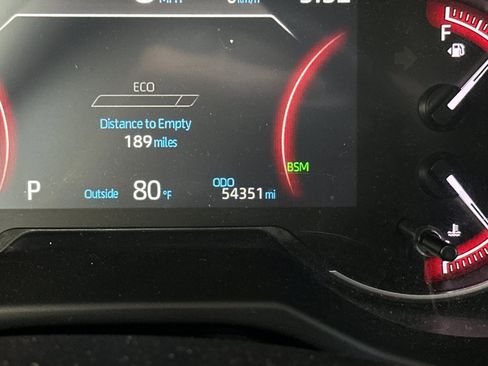 Used 2024 Toyota RAV4 XLE image 25