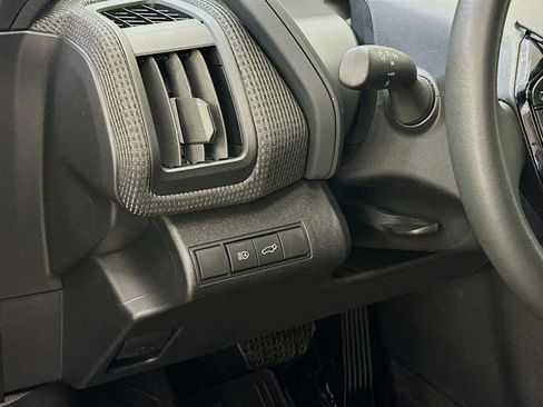 Used 2025 Toyota bZ4X AWD w/ Weather Package image 17