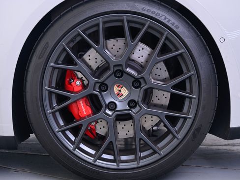 Used 2026 Porsche 911 Carrera GTS image 15