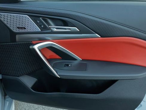 Certified 2025 BMW X2 xDrive28i w/ Premium Package image 20