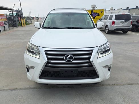 Used 2014 Lexus GX 460 w/ Premium Package AWD/4WD image 4