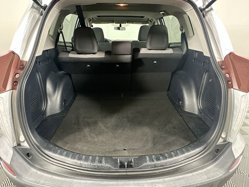 Used 2014 Toyota RAV4 XLE image 27