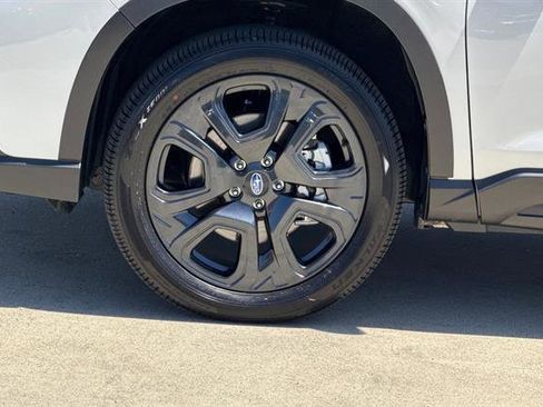 Certified 2025 Subaru Ascent Onyx Edition AWD/4WD image 31
