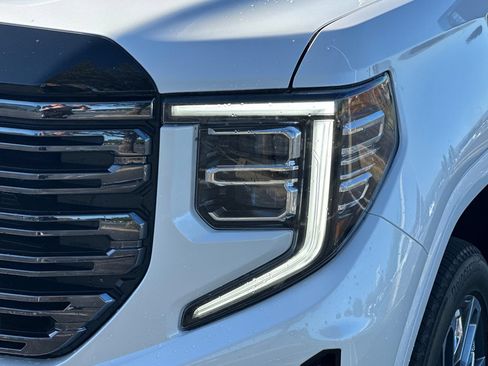 Used 2025 GMC Sierra 1500 Denali Ultimate AWD/4WD image 52