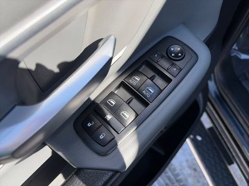 Used 2019 RAM 1500 Big Horn AWD/4WD image 25